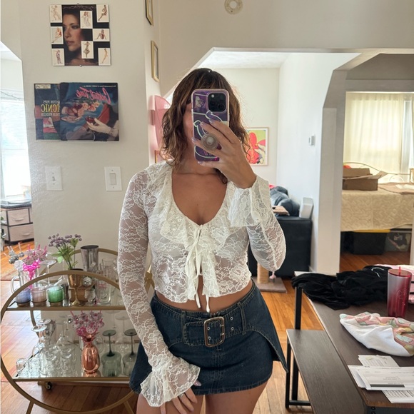 Edikted White Lace Long Sleeve Top - Picture 1 of 5